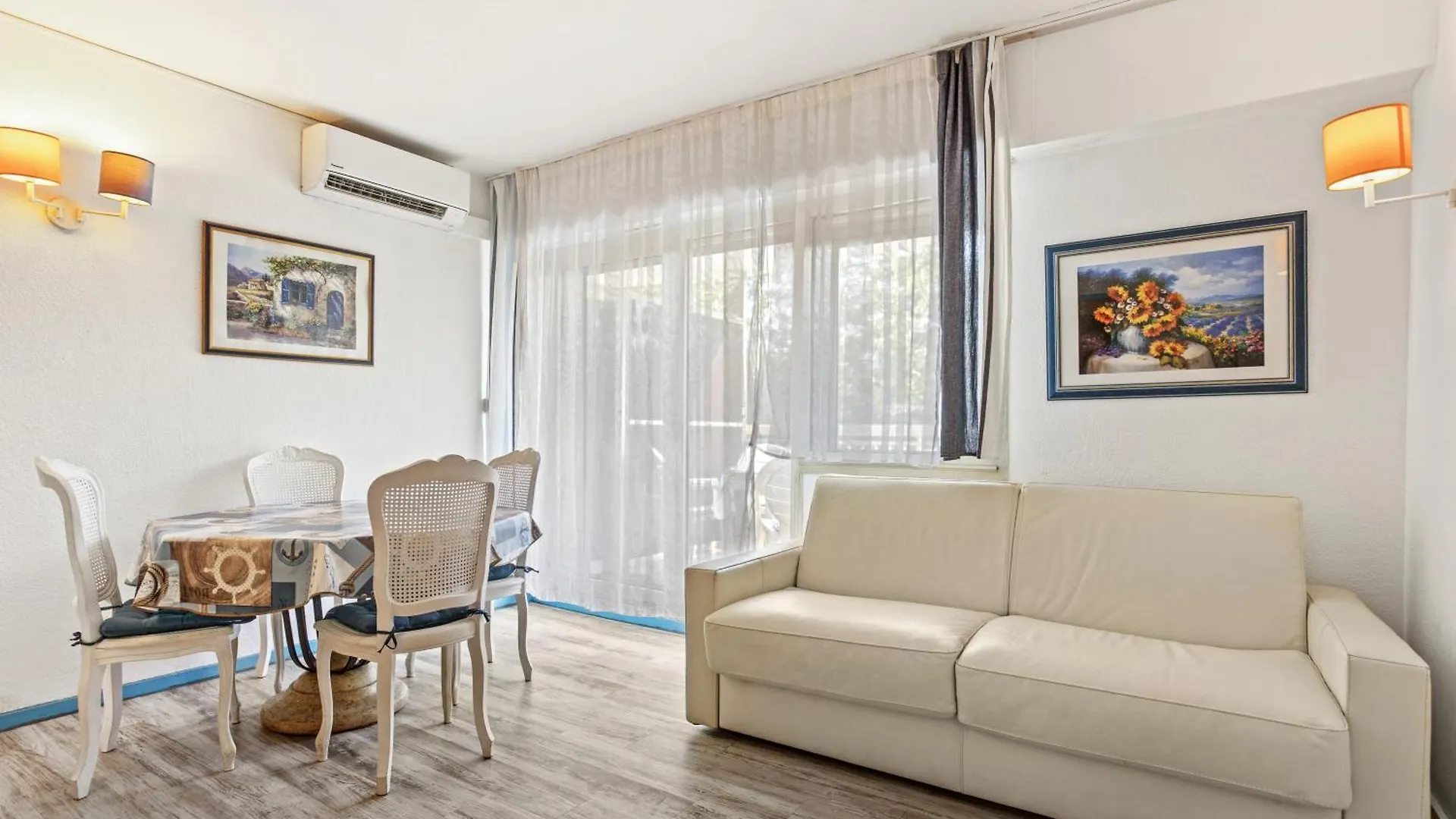 Apartment Studio Les Parfums De Mimosas Sainte-Maxime France